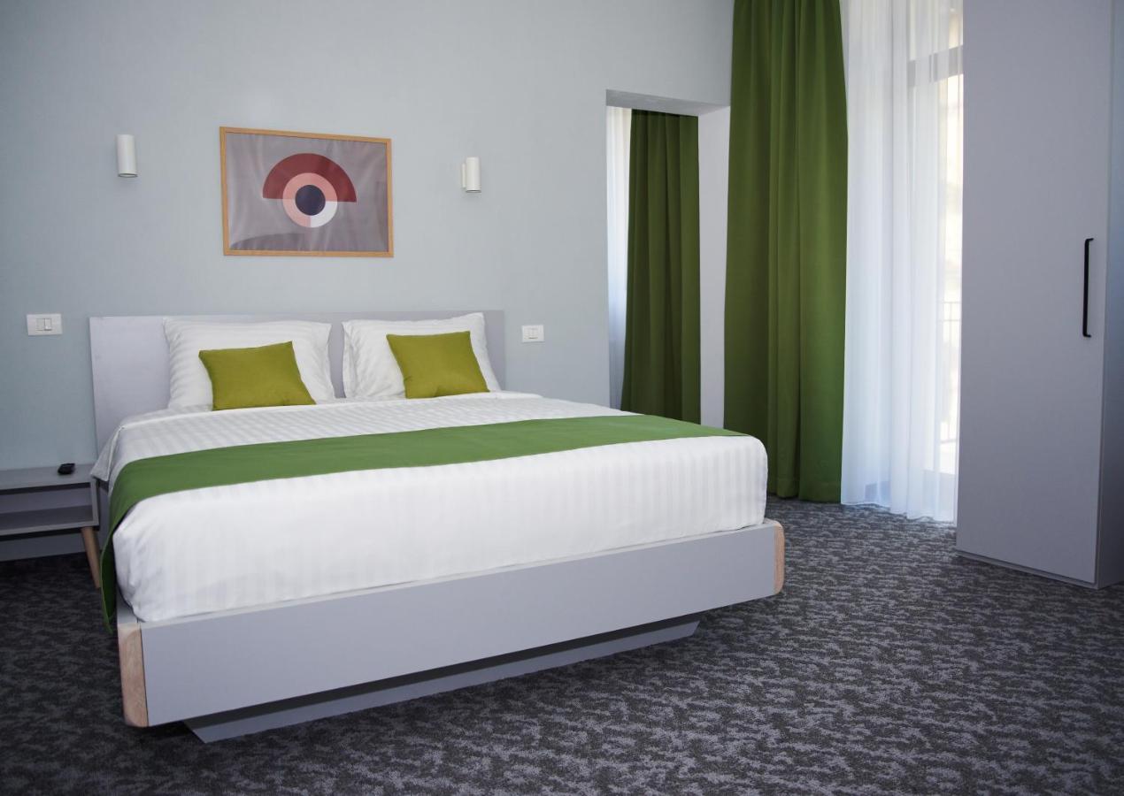 Astra Hotel Călimăneşti Zewnętrze zdjęcie