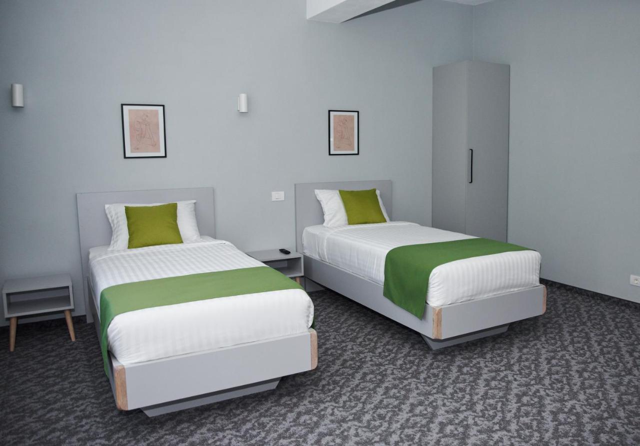 Astra Hotel Călimăneşti Zewnętrze zdjęcie