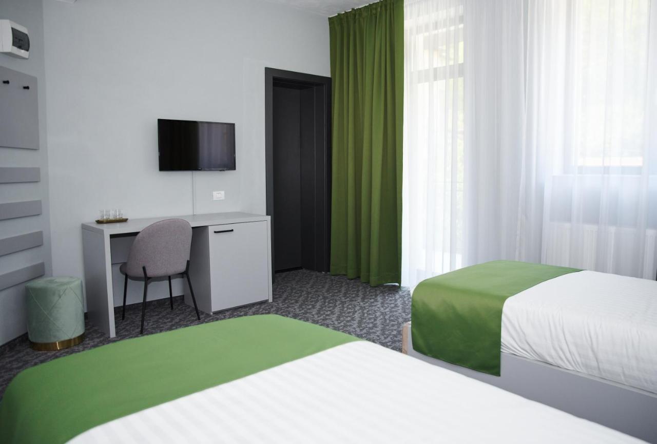 Astra Hotel Călimăneşti Zewnętrze zdjęcie